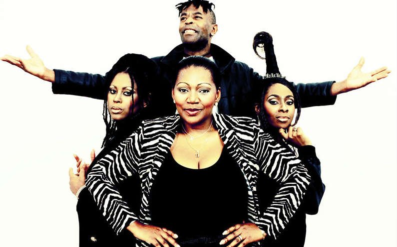 boneym lizmitchell 11