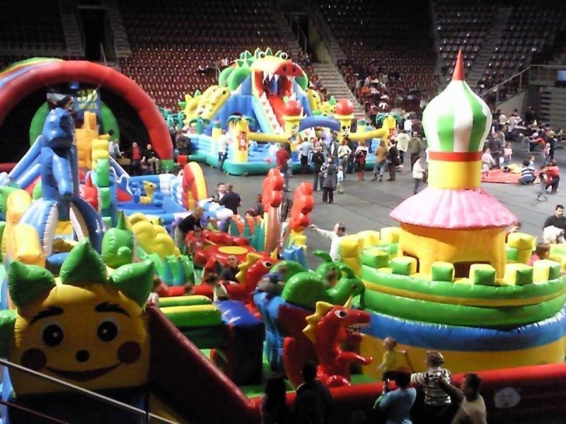 thax2 megajatszohaz0117 1