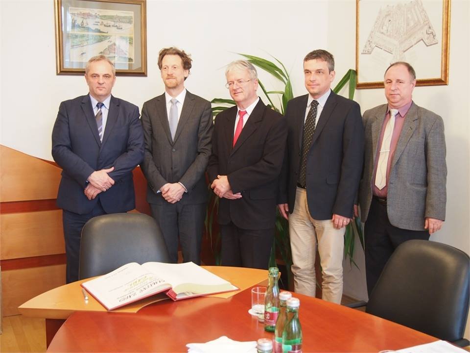 12741873 1071555779584662 6956392007127251909 n