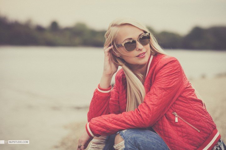 Alexandra 13 Small Medium