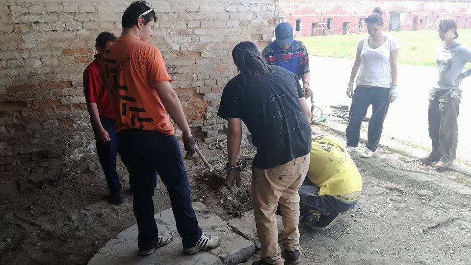 18555284 1392167254174672 1130189745 n