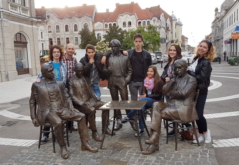 Selyések Szent László városában Custom