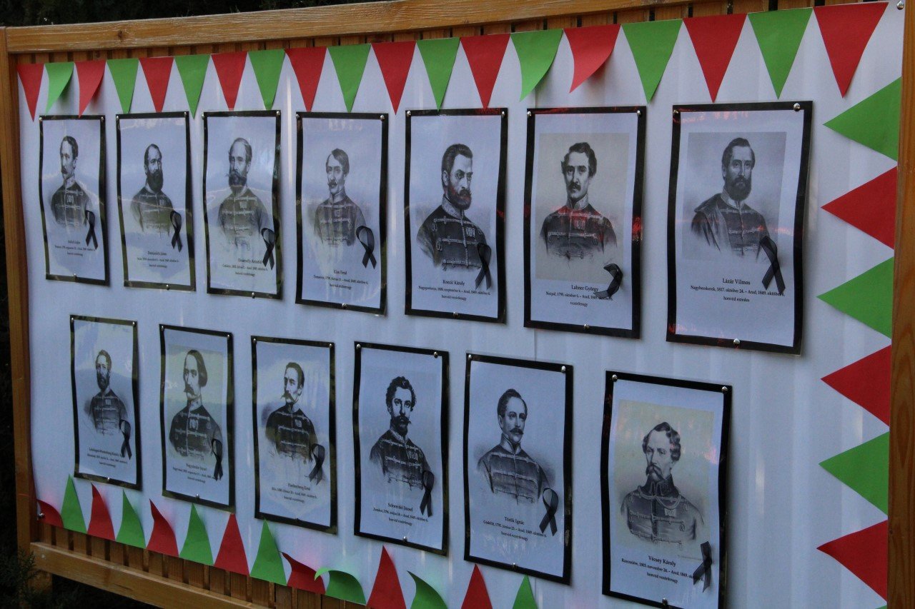 aradi vértanúk 11 Custom