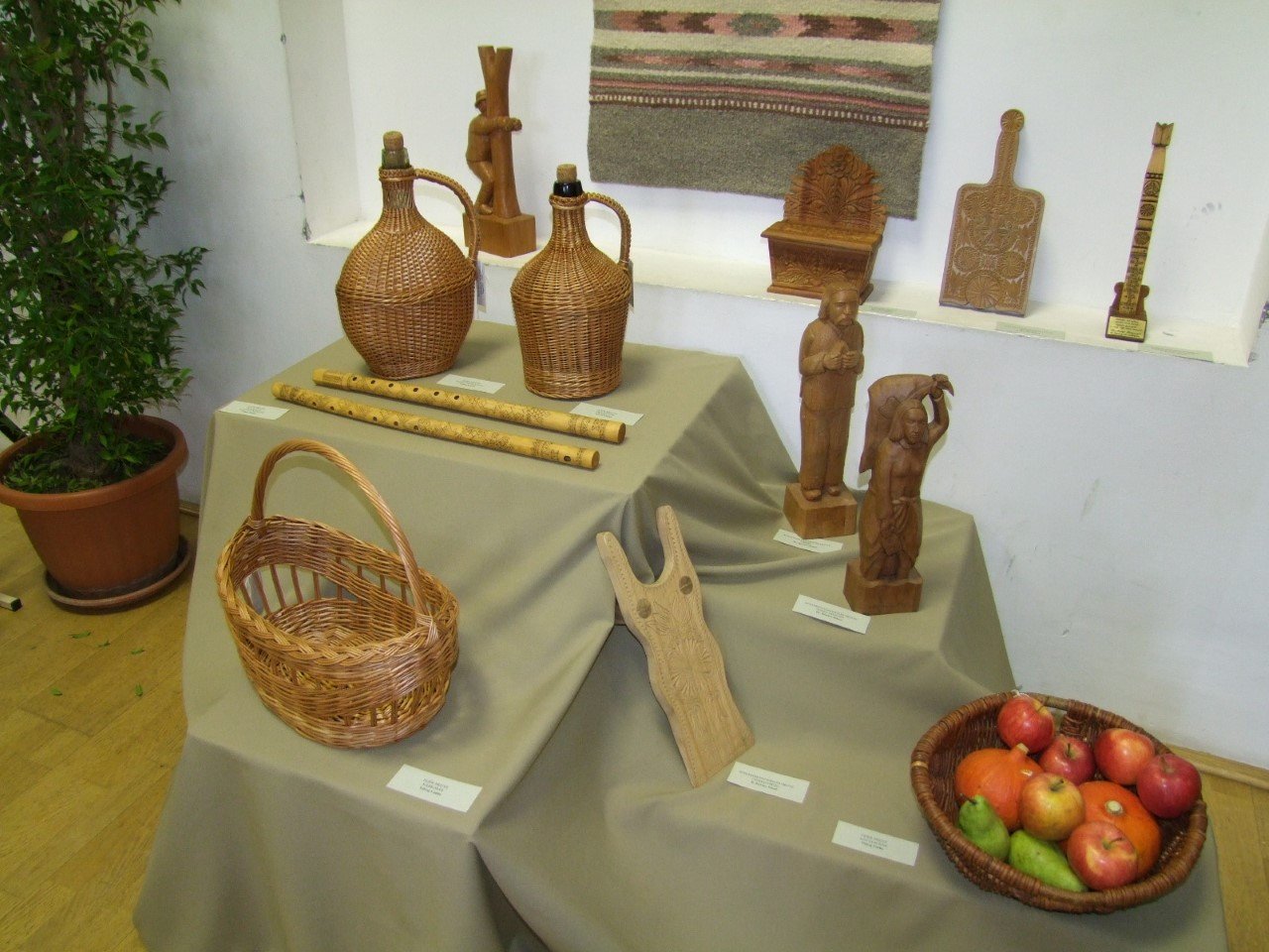 vándorkiállítás 5 Custom