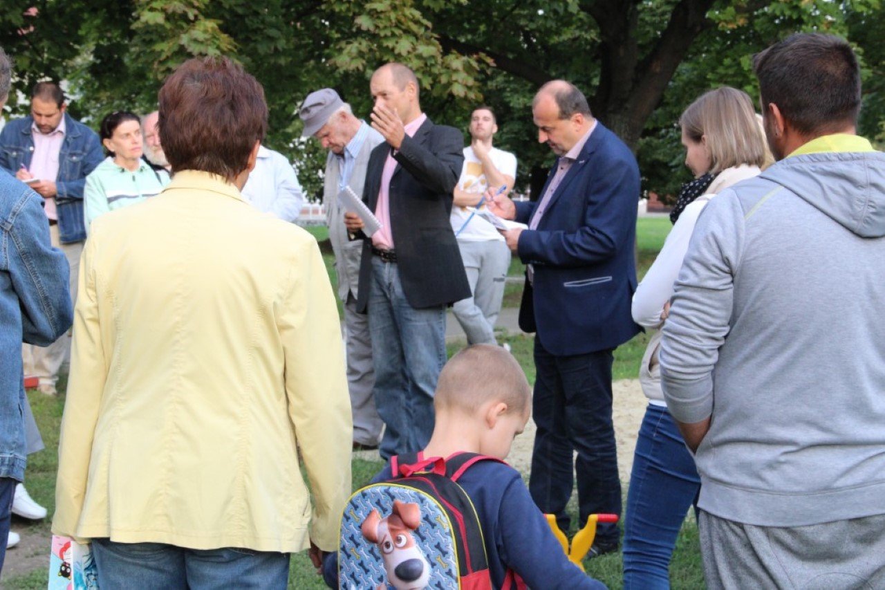 bejárások 6 Custom