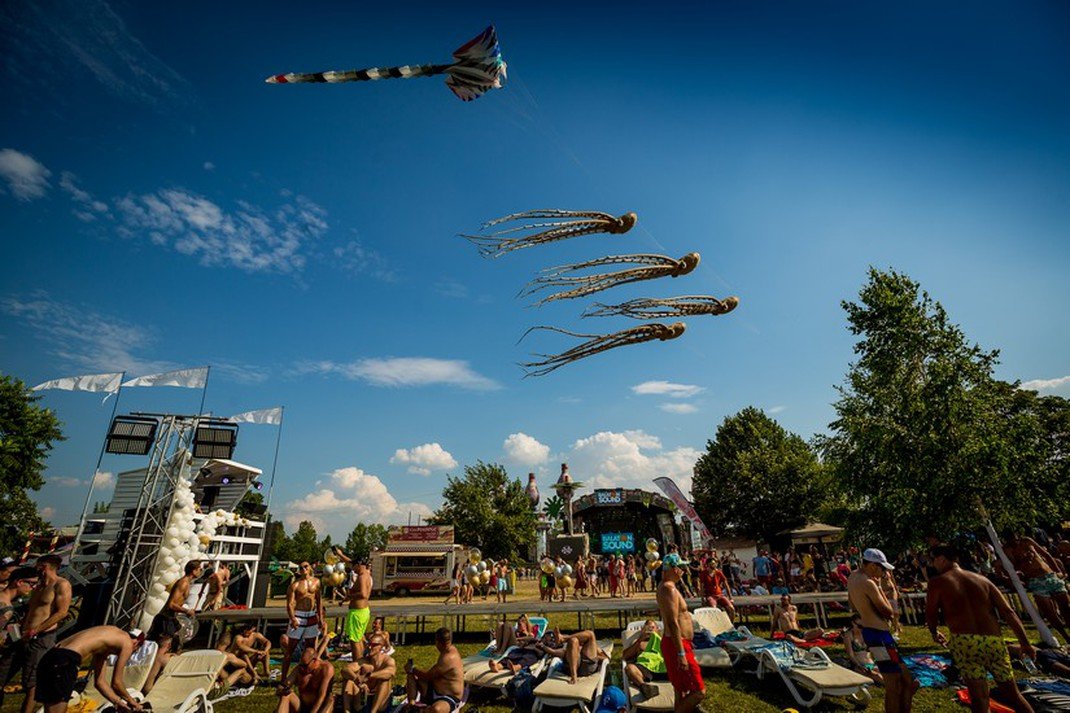 bloggif 5d2d94fd35345