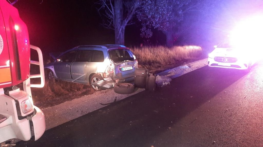 1bf690d0915940a5a7c1dab1513c21be