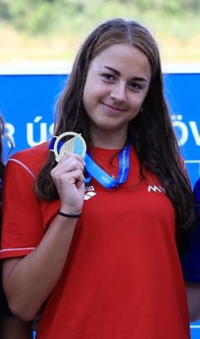 Az egyéni rekordokat döntögető Bartalos Anna Bíborkát fogadták a városházán 6 bartalos3