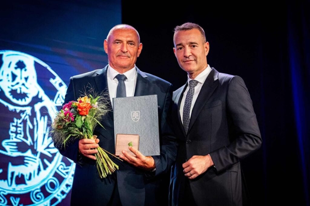 545326607 1365330522266453 8896282928740980788 n