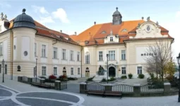 podunajske muzeum v komarne kulturny palac z expozice historie a vyvoja dejin mesta komarna od roku 1849 foto©szabo laszlo afiap large 800 420