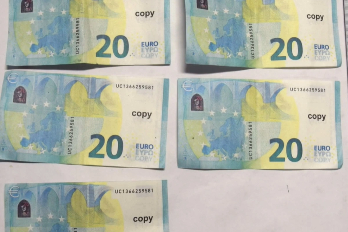 1764244430 rodina z juhu slovenska si objednala z temu falosne bankovky 6000 zohnali za 19 eur minali ich na miestnom trhu