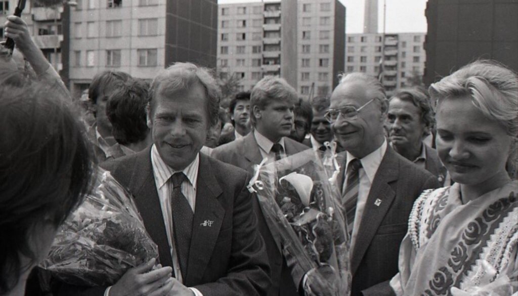 Ilyen volt a Bársonyos forradalom Komáromban 6 24843273217365431898777367214164568104270715n