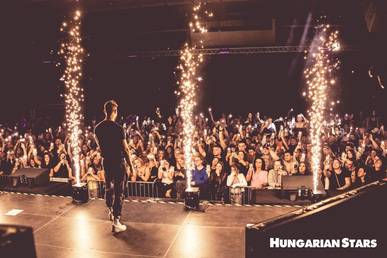 594073318 1433220732138225 5991938267232973218 n