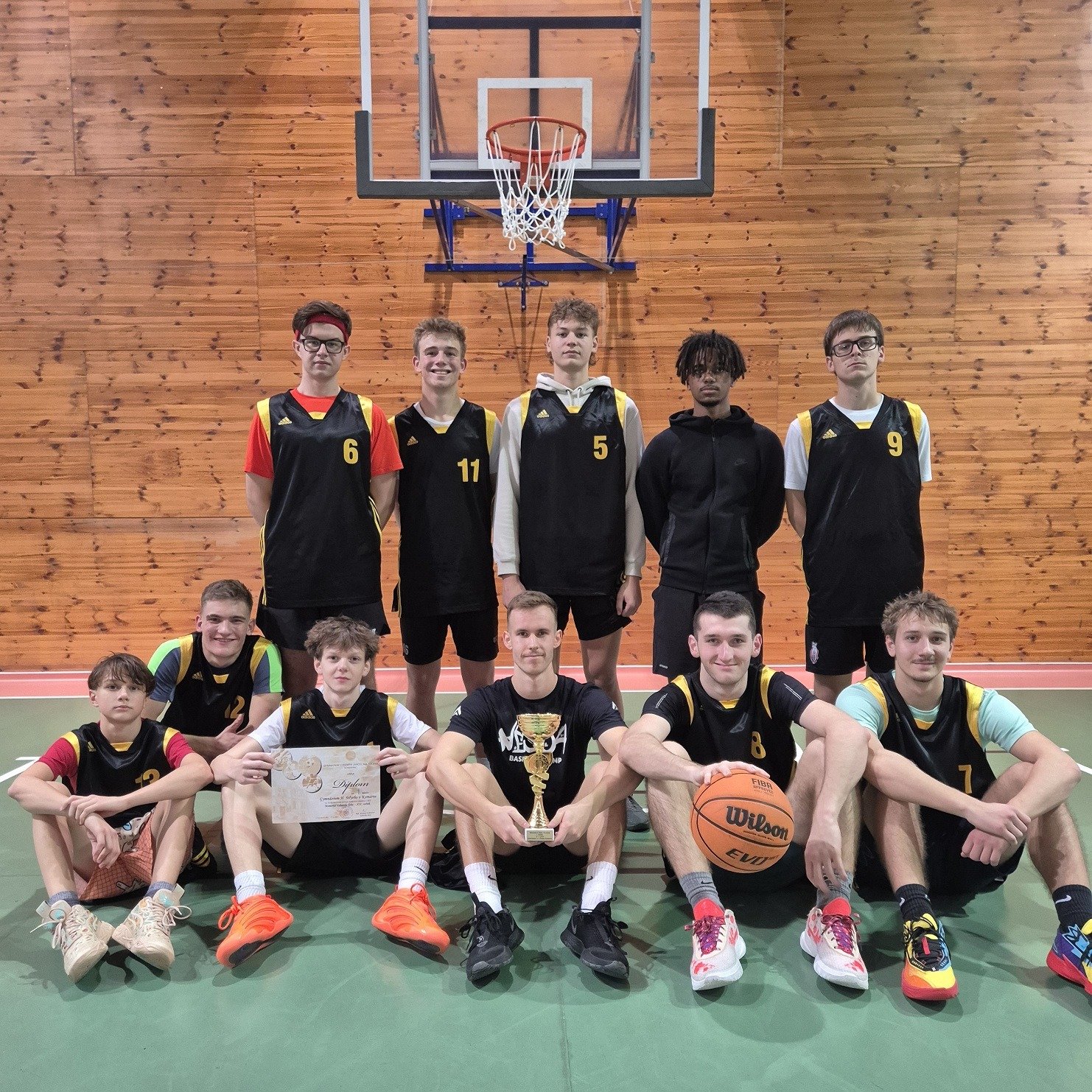 Gazdag oszi sportelet SJG Fiuk kosarlabdacsapata