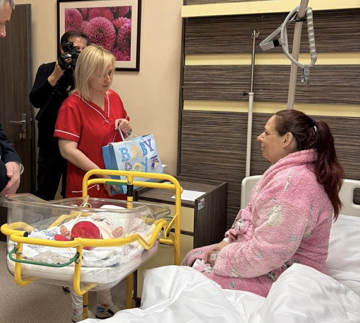 Megszületett Komárom első kisbabája 3 608546471 1473527664780071 2676011710373279560 n