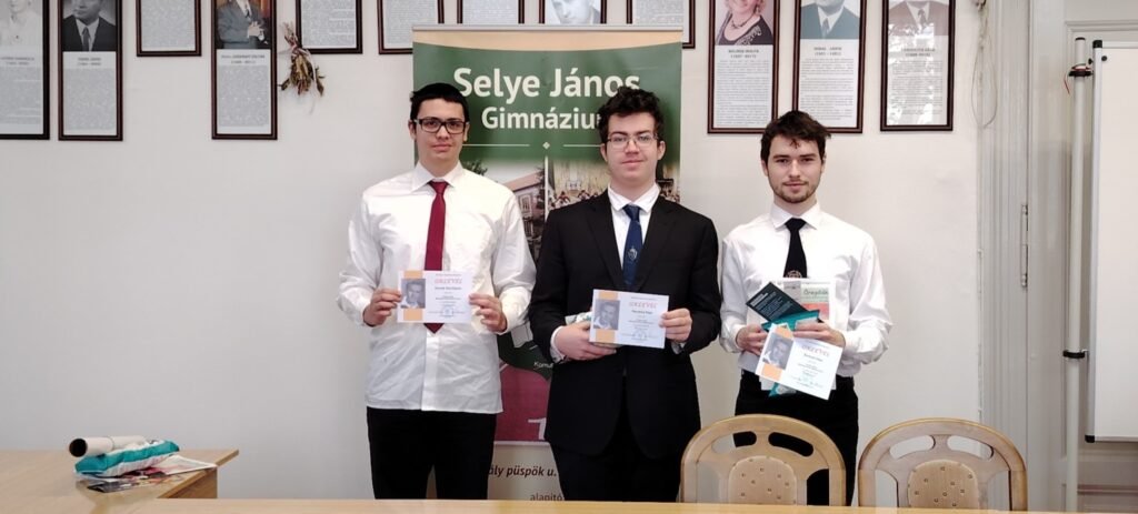 A Cornides István Matematika-Fizika Emlékverseny eredményhirdetése 5 Cornides dijatadas 2026 SJG IV evf e1769096854488