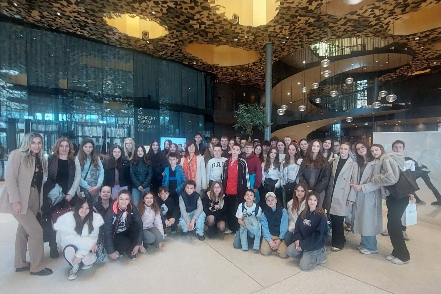 Egy tartalmas nap a muveszet jegyeben SJG3