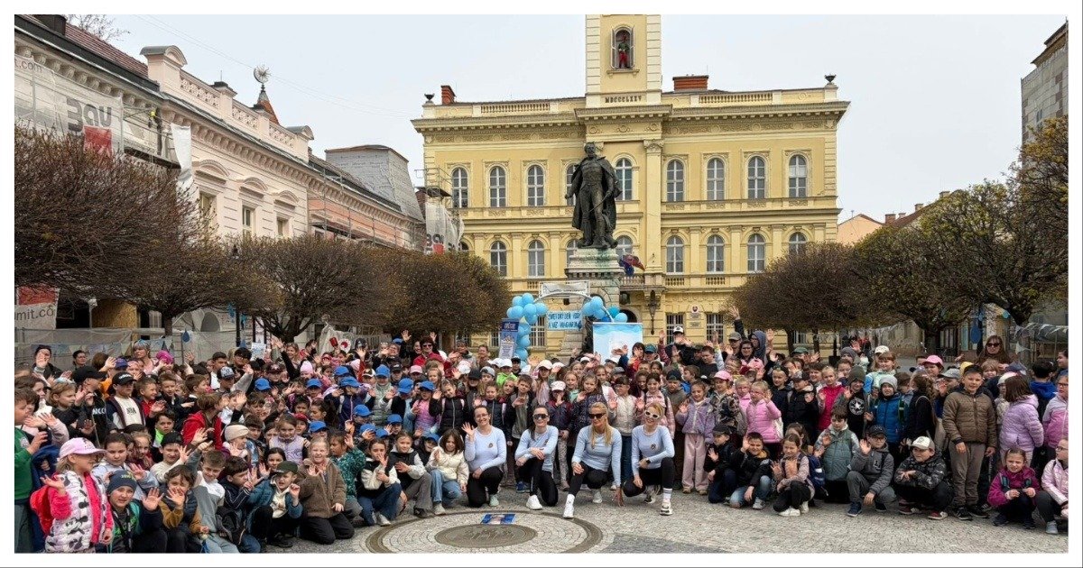 MixCollage 25 Mar 2026 08 44 PM 3927