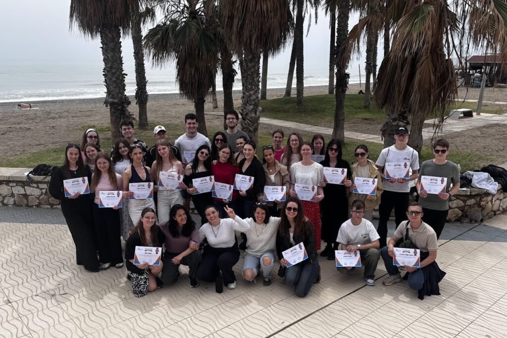 Elmenyekkel Certificados