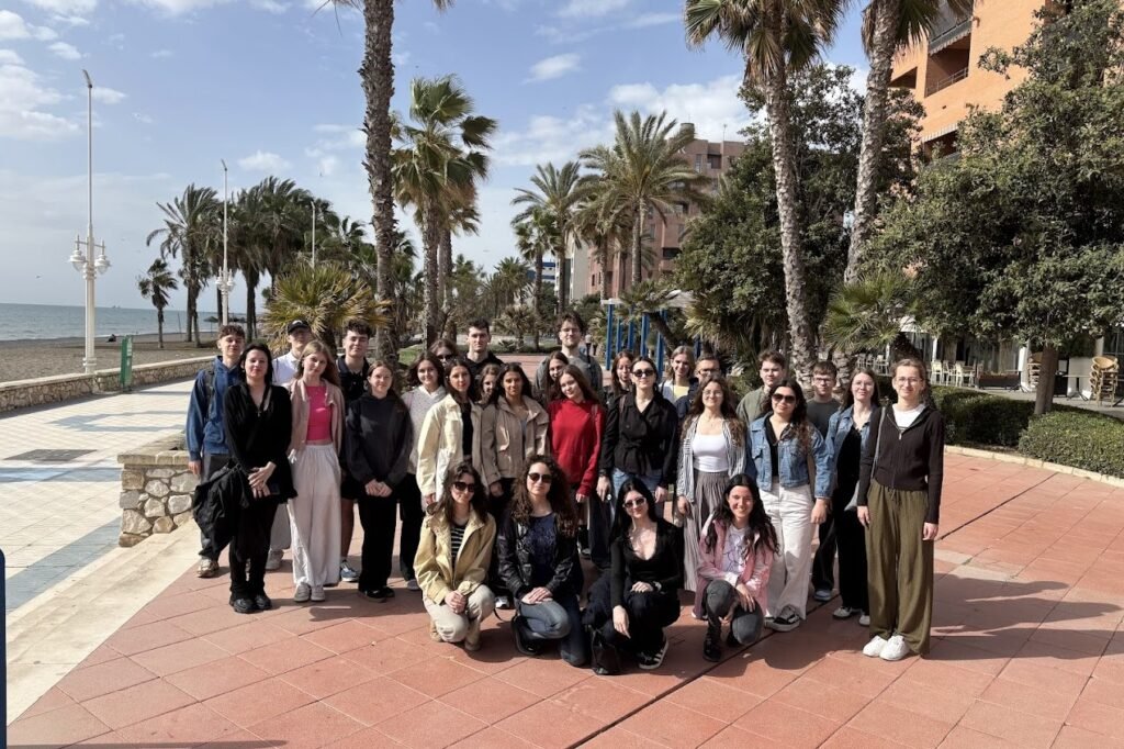 Elmenyekkel Malaga Paseo Pacifico