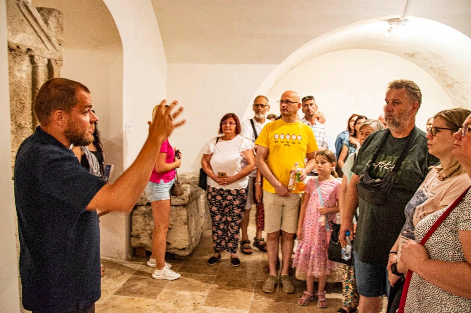 „Római kövek, komáromi falak” tematikus séta 4 724731716 1714189283218279 7193944275479474080 n
