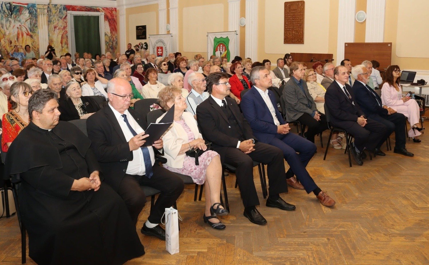 Öregdiák-nagytalálkozó a komáromi Selye János Gimnáziumban 4 Oregdiak Nagytalalkozo 2026 SJG3