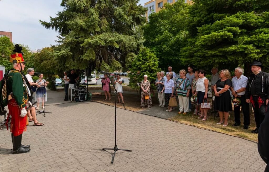 Emléktáblával tiszteleg Komárom a Klapka-induló szerzője előtt 2 748874115 857762653850680 8101688472206319770 n