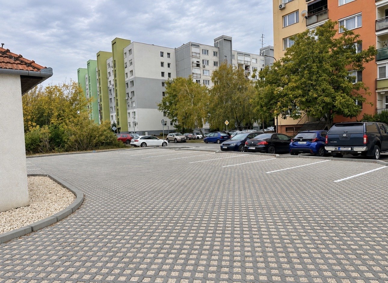 Csütörtöktől használhatók a singellői parkolók - további parkolók épülnek 2 IMG 2548