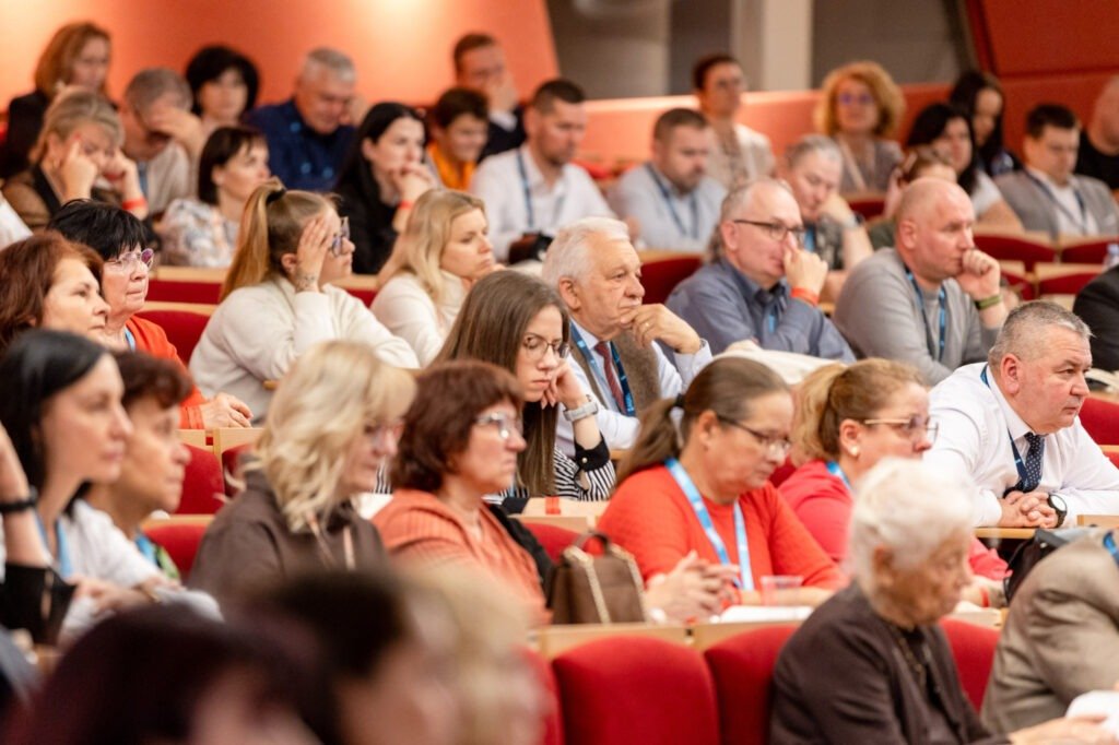 Rekordszámú résztvevő a IV. Komáromi Onkológiai Konferencián 5 IV. Komarnanska onkologicka konferencia 8